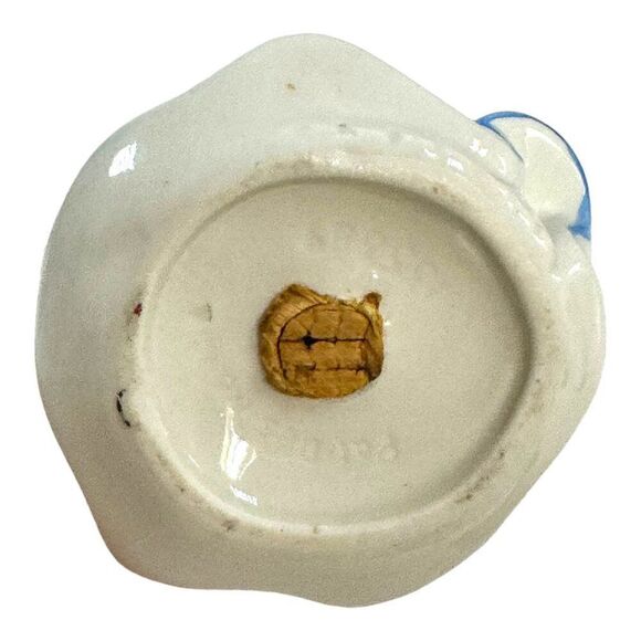 Vintage Little Red Riding Hood Ceramic Salt Pepper Shaker Large 5" Replacement - Picture 3 of 4